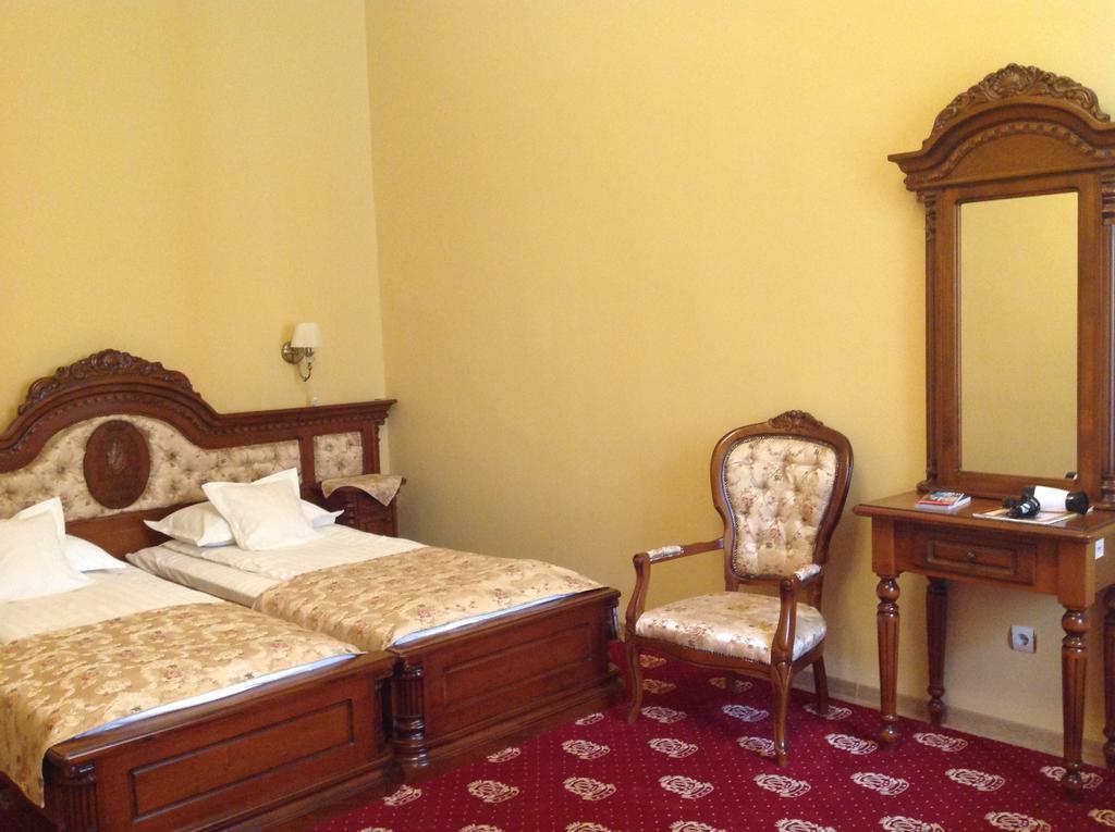 Hotel Astoria ซาตูมาเร ภายนอก รูปภาพ