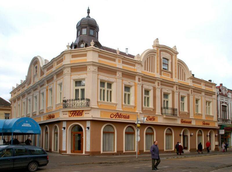 Hotel Astoria ซาตูมาเร ภายนอก รูปภาพ