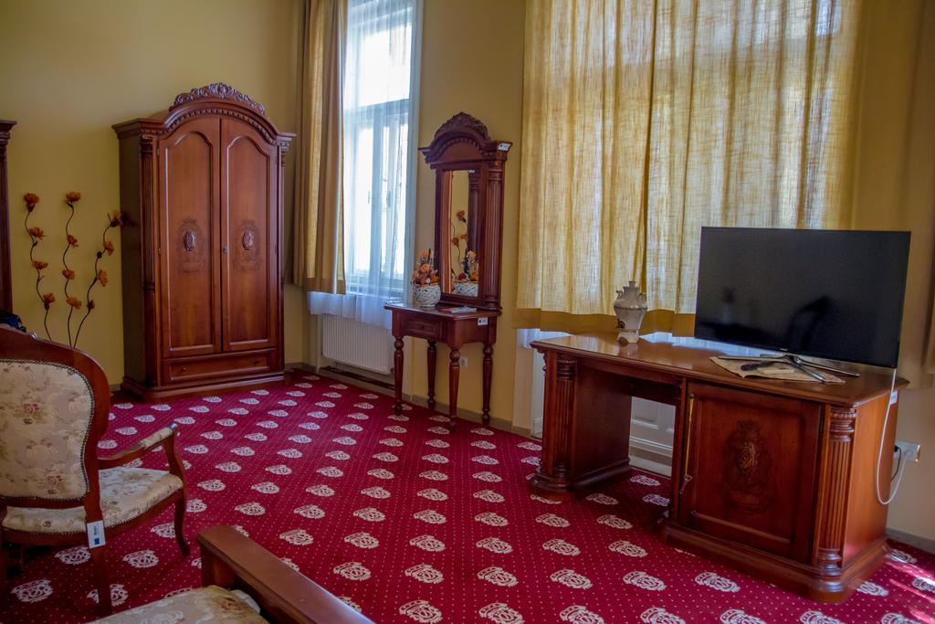 Hotel Astoria ซาตูมาเร ภายนอก รูปภาพ