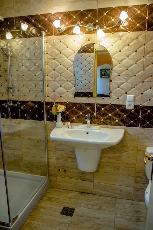 Hotel Astoria ซาตูมาเร ภายนอก รูปภาพ